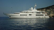 Yacht HUNTRESS - Image Courtesy of Curtis Stokes